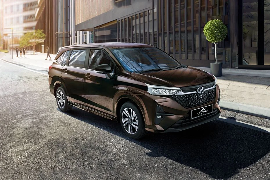 Harga Perodua Alza baru 2026 tiga varian X H AV dari RM62500