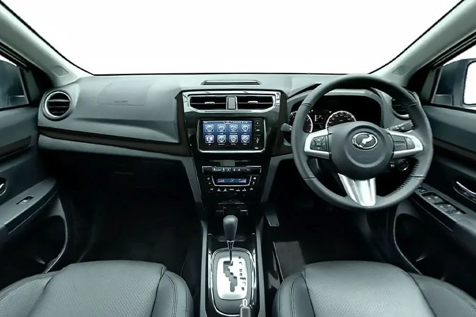 Dashboard Perodua Aruz 2025