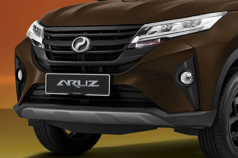 Grille hadapan Perodua Aruz yang tegak dan sporty