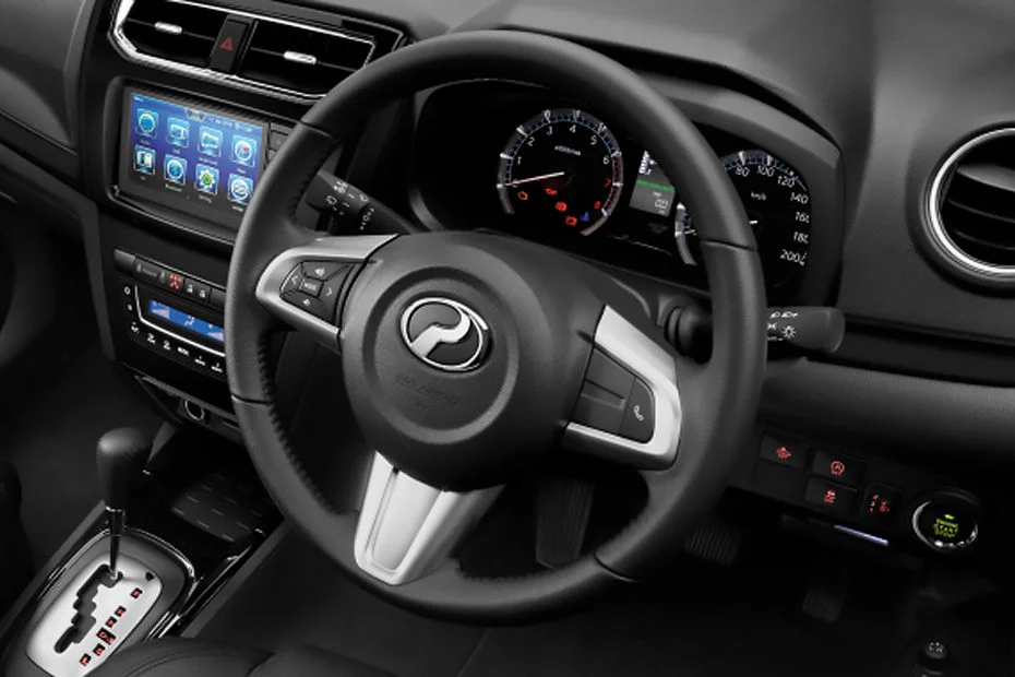 Steering wheel dan dashboard Perodua Aruz